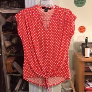 89th & Madison V-neck